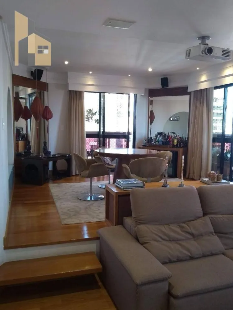 Apartamento, 3 quartos, 202 m² - Foto 1