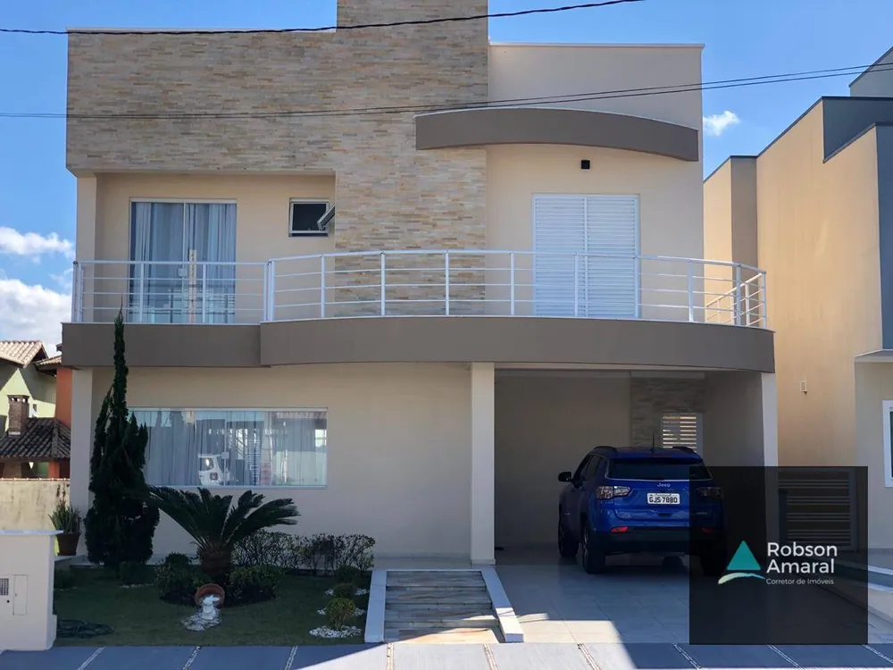 Sobrado, 3 quartos, 210 m² - Foto 1