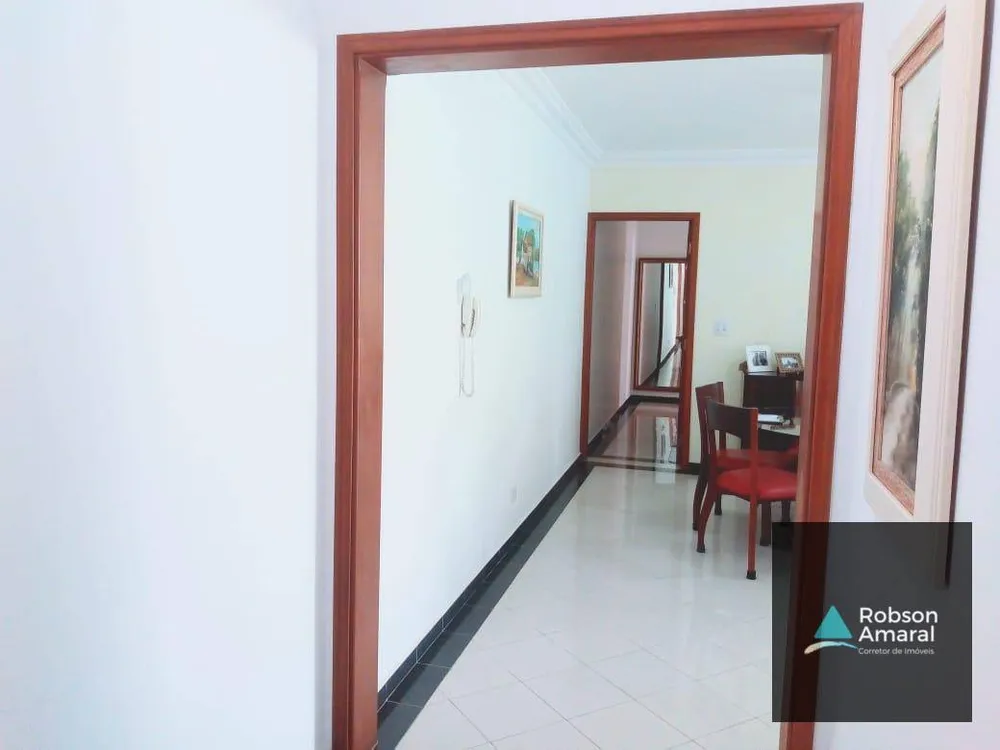 Apartamento, 3 quartos, 132 m² - Foto 2