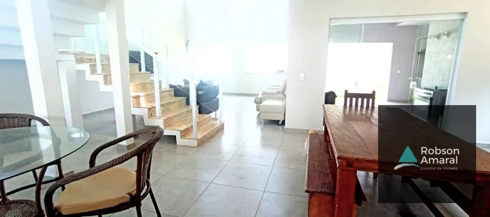 Sobrado, 6 quartos, 310 m² - Foto 4
