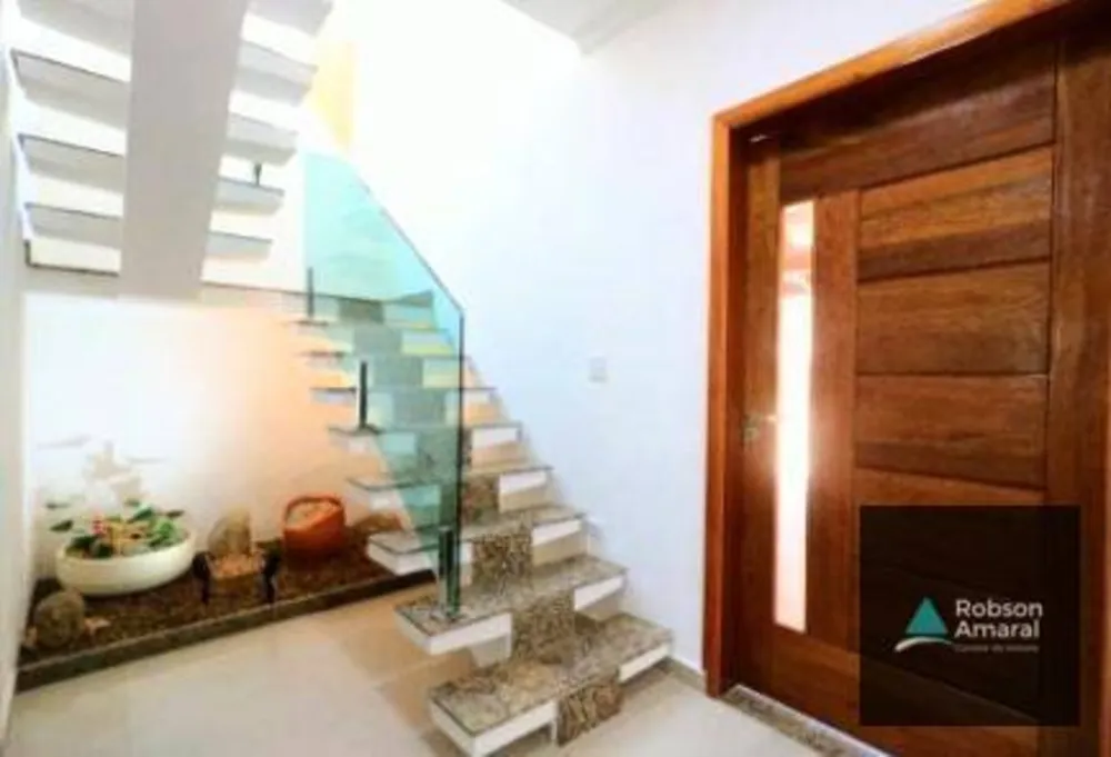 Casa, 4 quartos, 220 m² - Foto 3