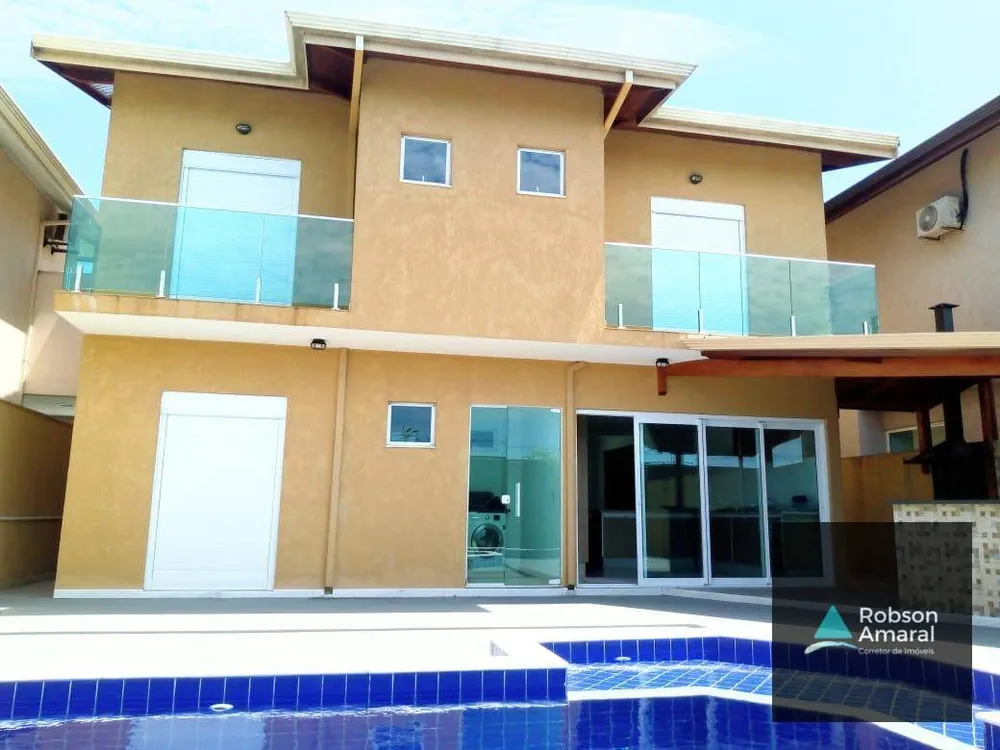 Casa, 4 quartos, 220 m² - Foto 1