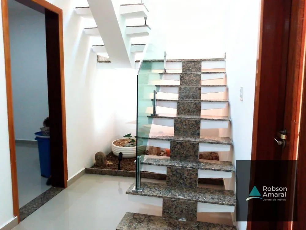 Casa, 4 quartos, 220 m² - Foto 4