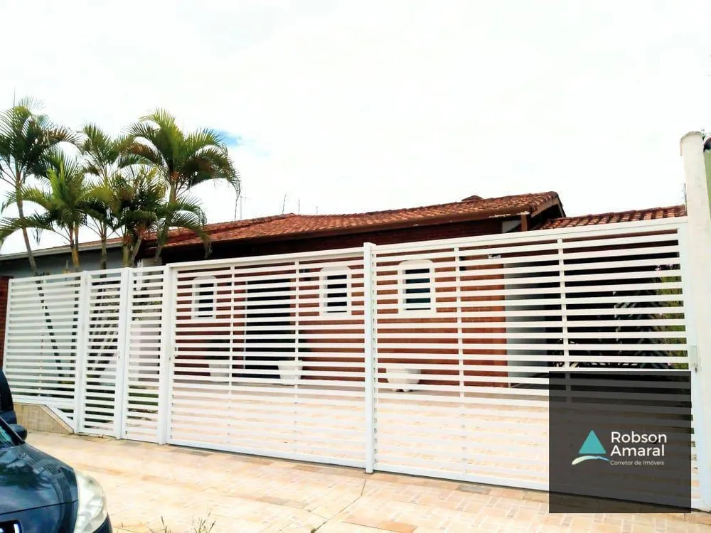 Casa, 5 quartos, 212 m² - Foto 1