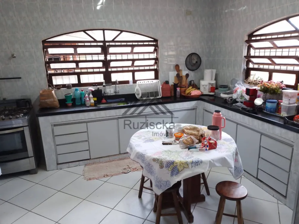 Casa, 4 quartos, 242 m² - Foto 13