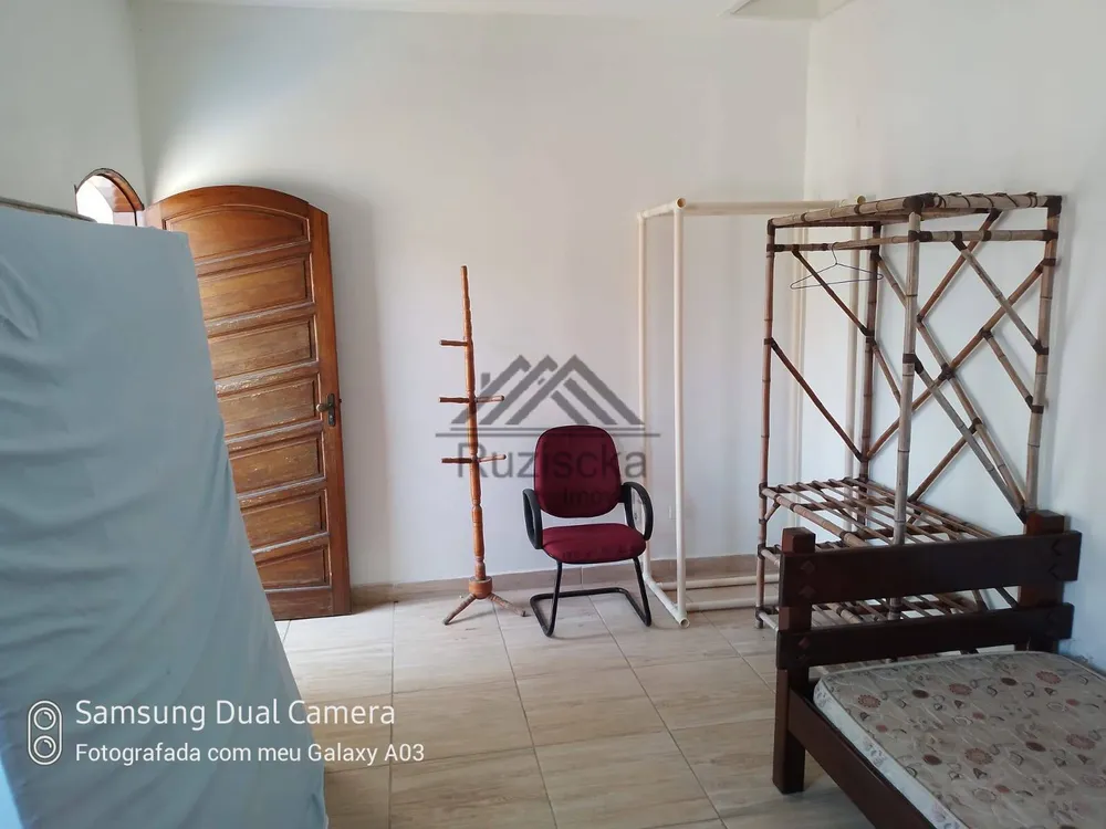 Casa, 4 quartos, 242 m² - Foto 2