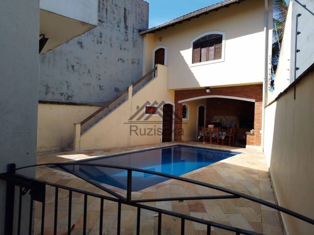 Casa, 4 quartos, 242 m² - Foto 3
