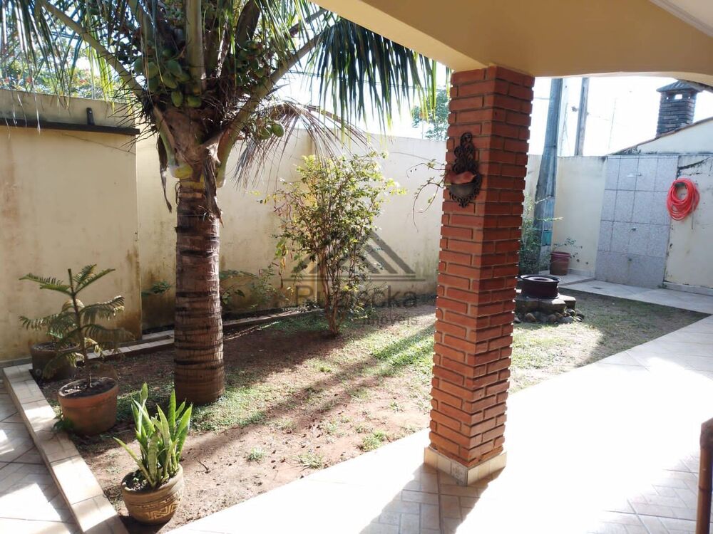 Casa, 4 quartos, 242 m² - Foto 4
