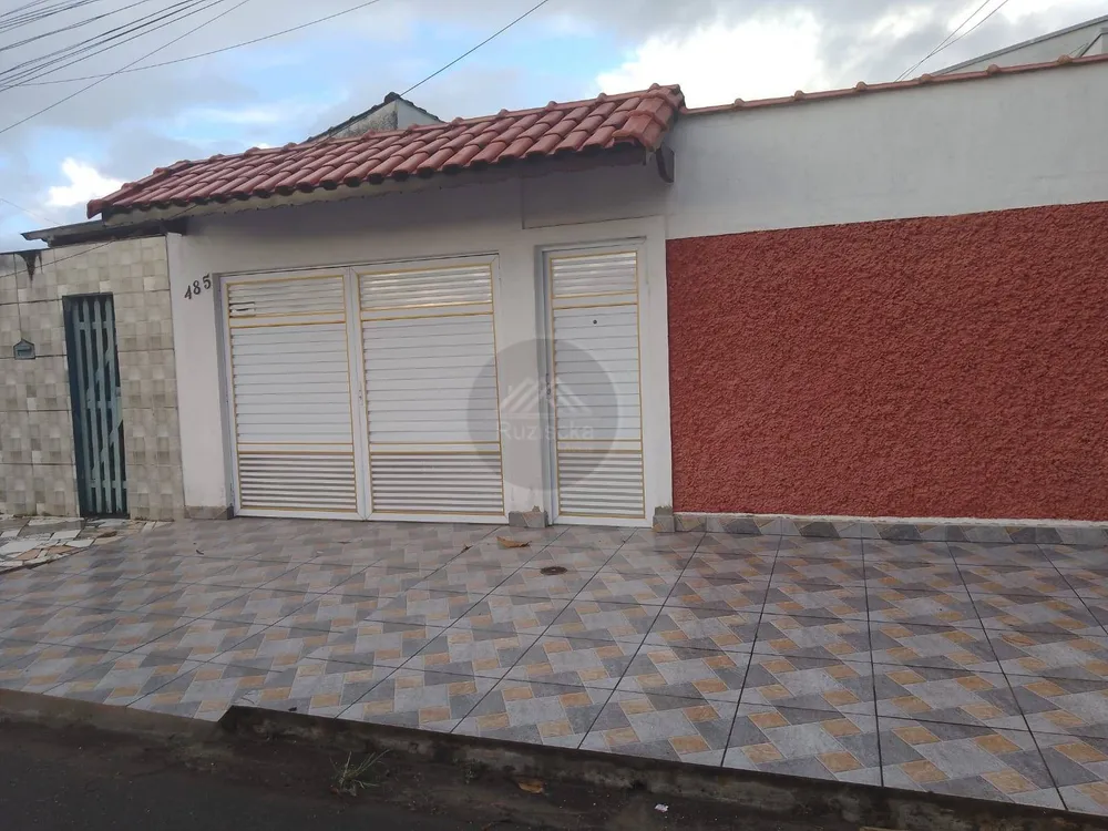 Casa, 4 quartos, 174 m² - Foto 1