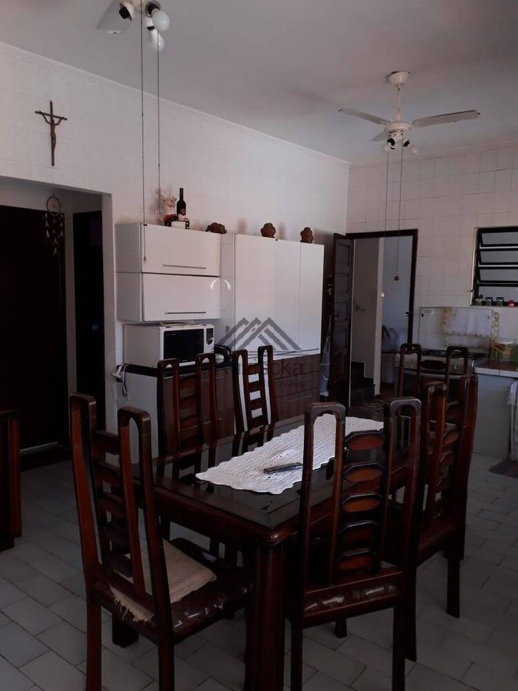 Casa, 4 quartos, 203 m² - Foto 2
