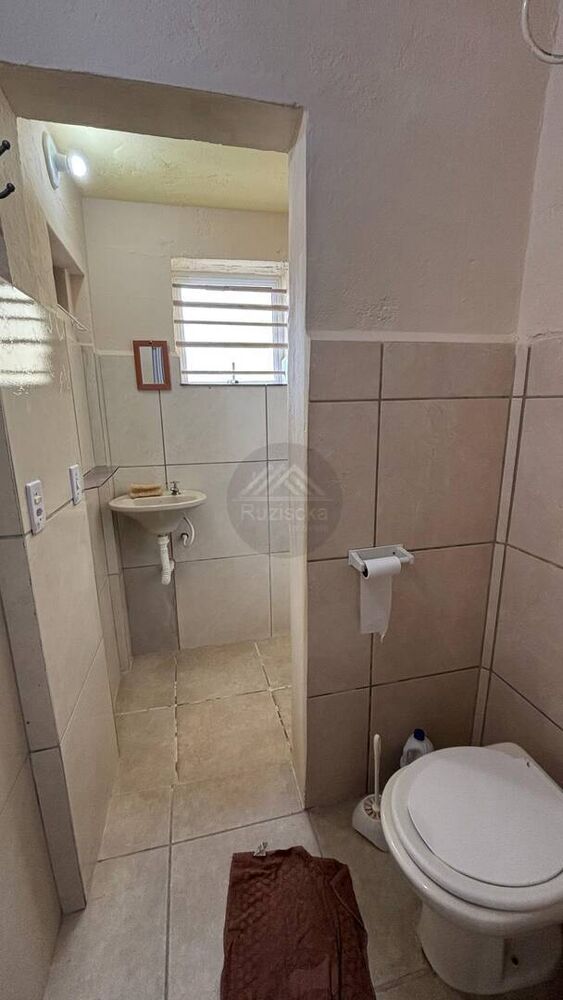 Casa, 1 quarto, 75 m² - Foto 1