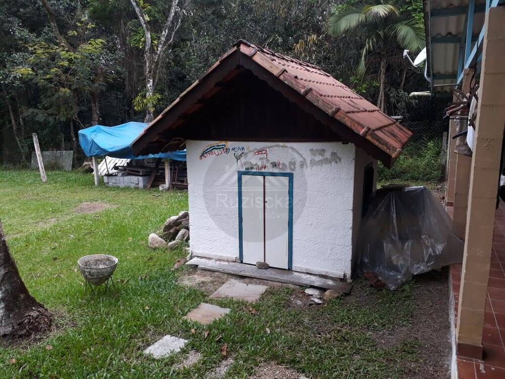 Chácara, 3 quartos, 2400 m² - Foto 9