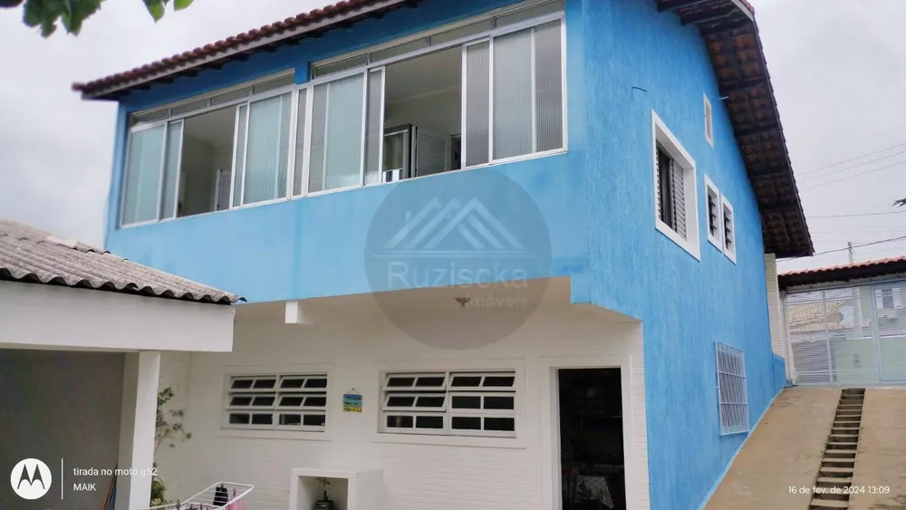 Casa, 3 quartos, 218 m² - Foto 1
