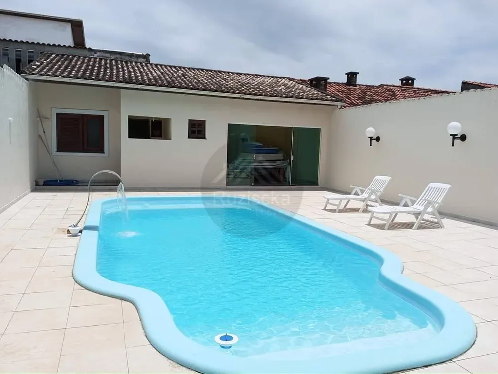 Casa, 5 quartos, 224 m² - Foto 1