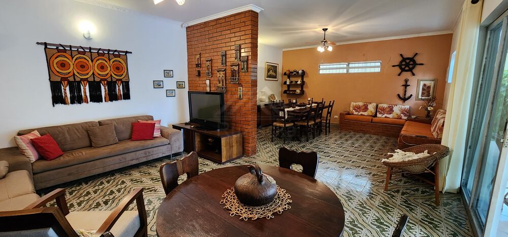 Casa, 4 quartos, 173 m² - Foto 1