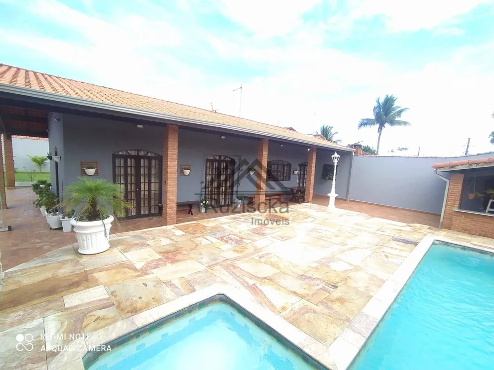 Casa, 3 quartos, 300 m² - Foto 1