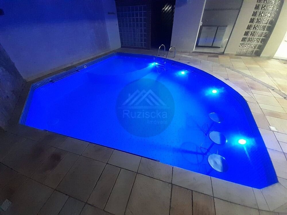 Casa, 6 quartos, 315 m² - Foto 4