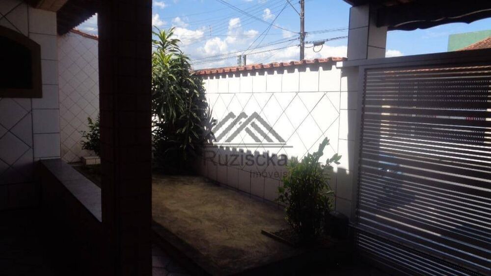 Casa, 3 quartos, 126 m² - Foto 2