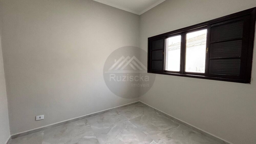 Casa, 4 quartos, 186 m² - Foto 2