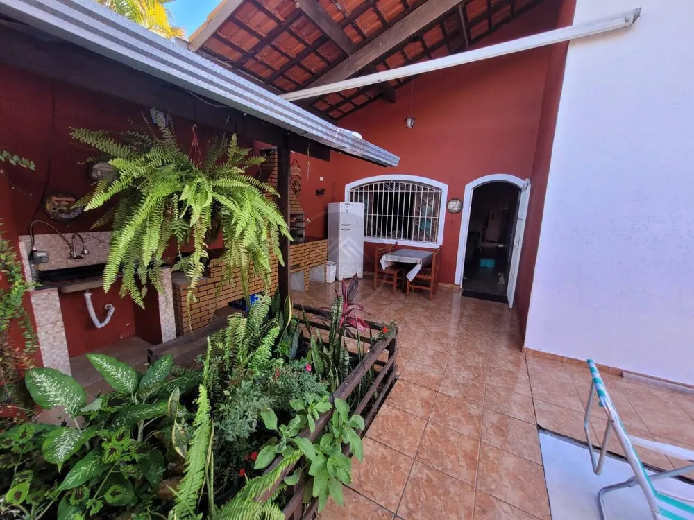 Casa, 4 quartos, 227 m² - Foto 2