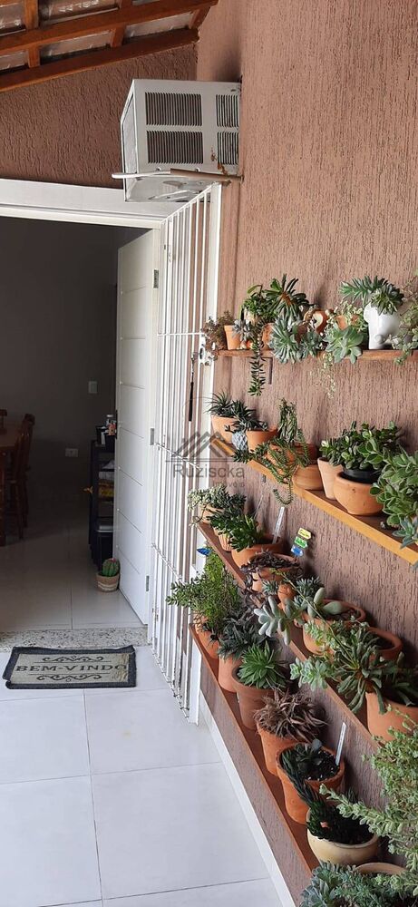 Casa, 3 quartos, 170 m² - Foto 1