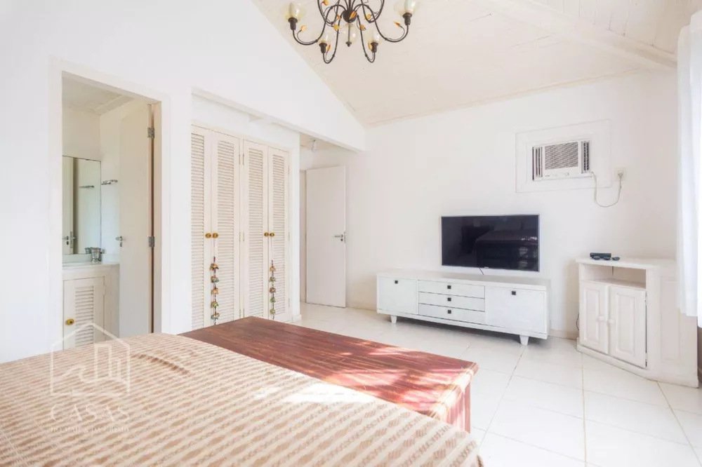 Casa, 3 quartos, 215 m² - Foto 15