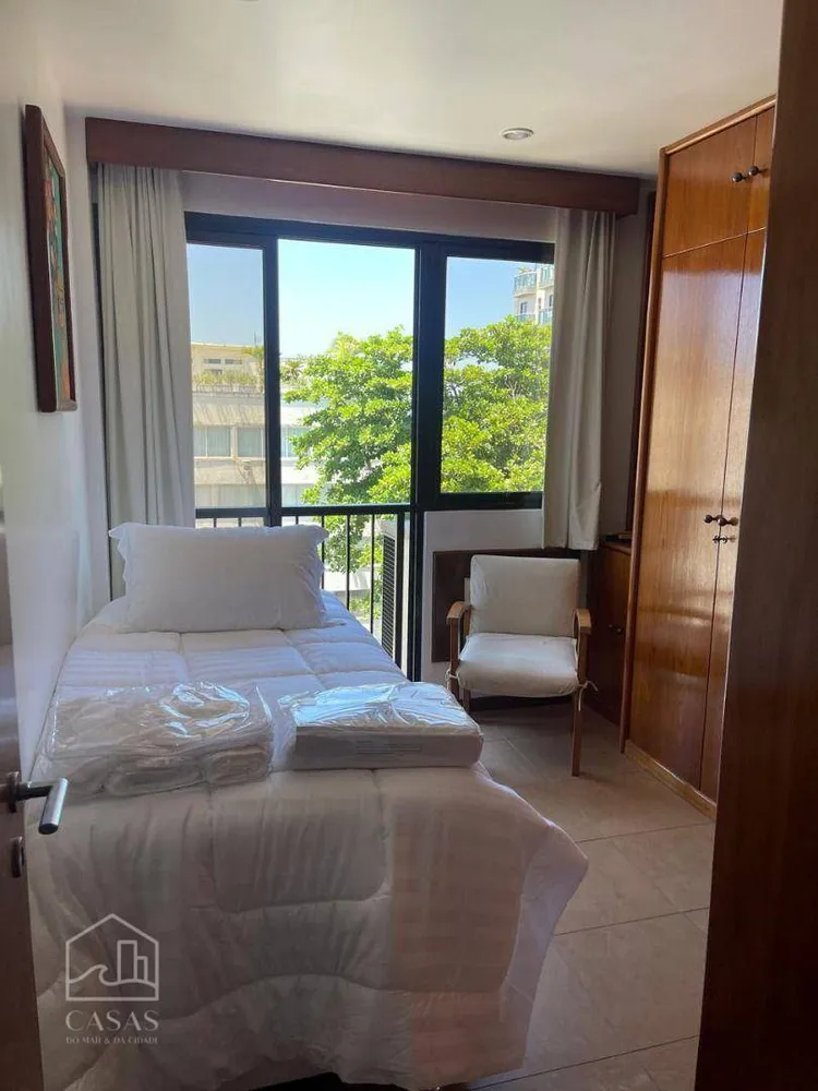Apartamento, 3 quartos, 130 m² - Foto 2