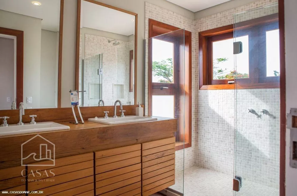 Casa, 5 quartos, 1500 m² - Foto 2