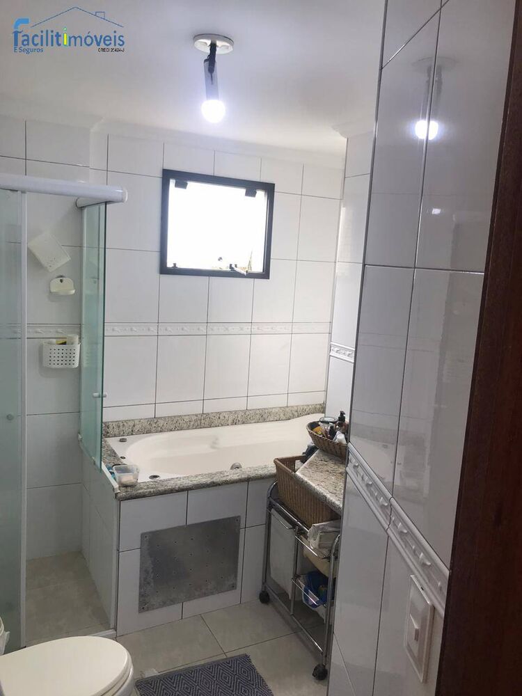 Apartamento à venda com 4 quartos, 210m² - Foto 4