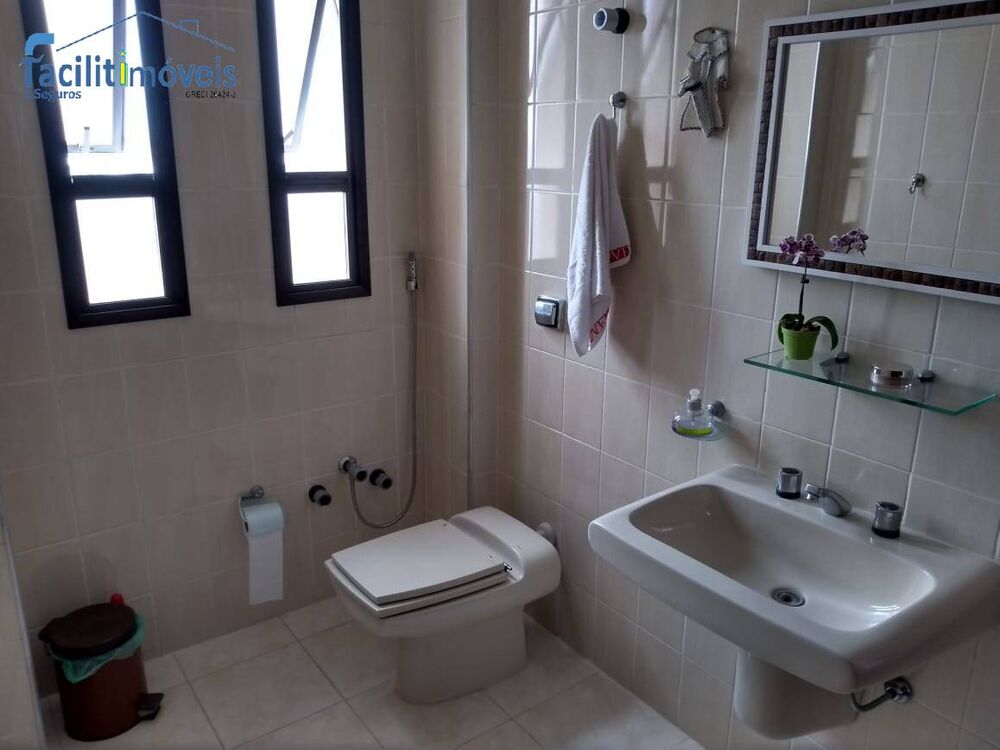 Apartamento à venda com 3 quartos, 140m² - Foto 6