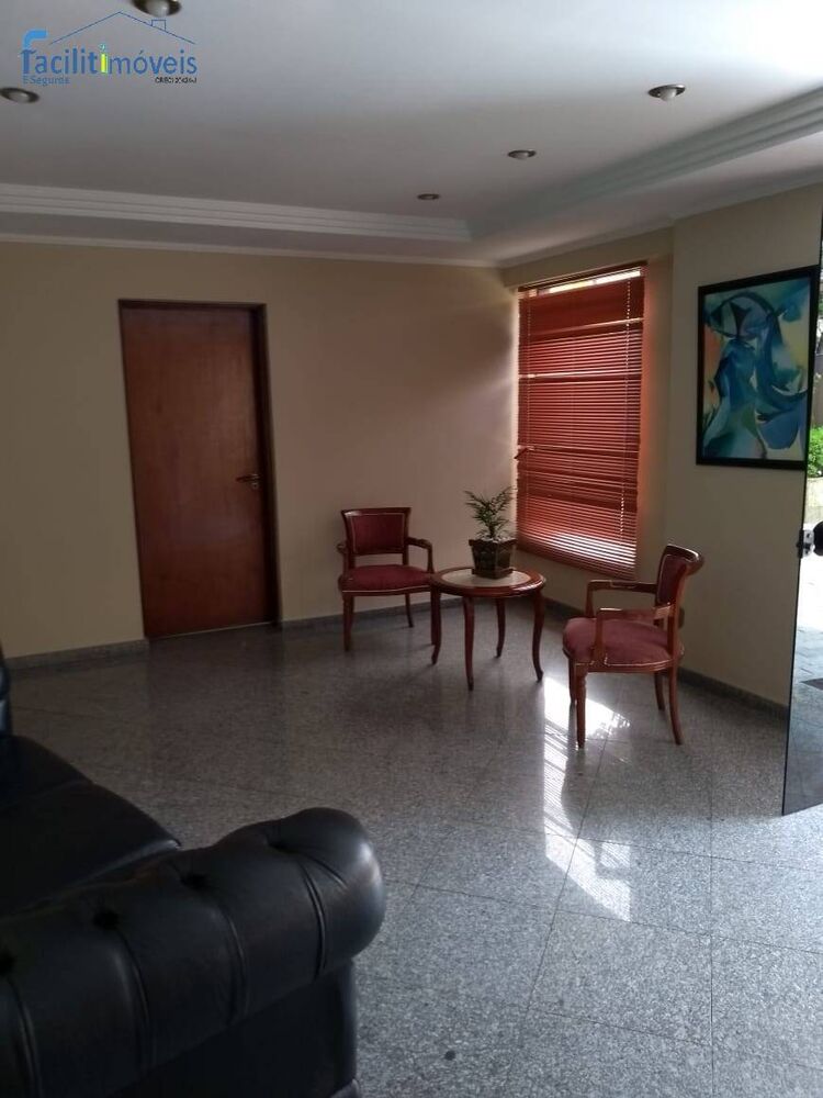 Apartamento à venda com 3 quartos, 140m² - Foto 1
