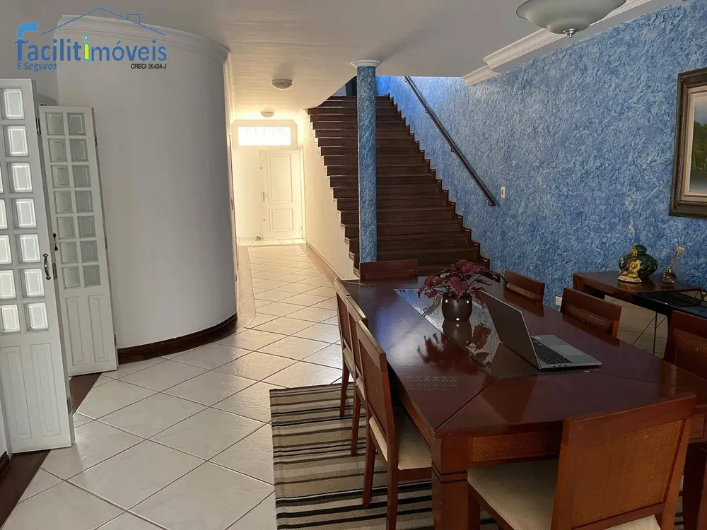 Sobrado, 3 quartos, 330 m² - Foto 2