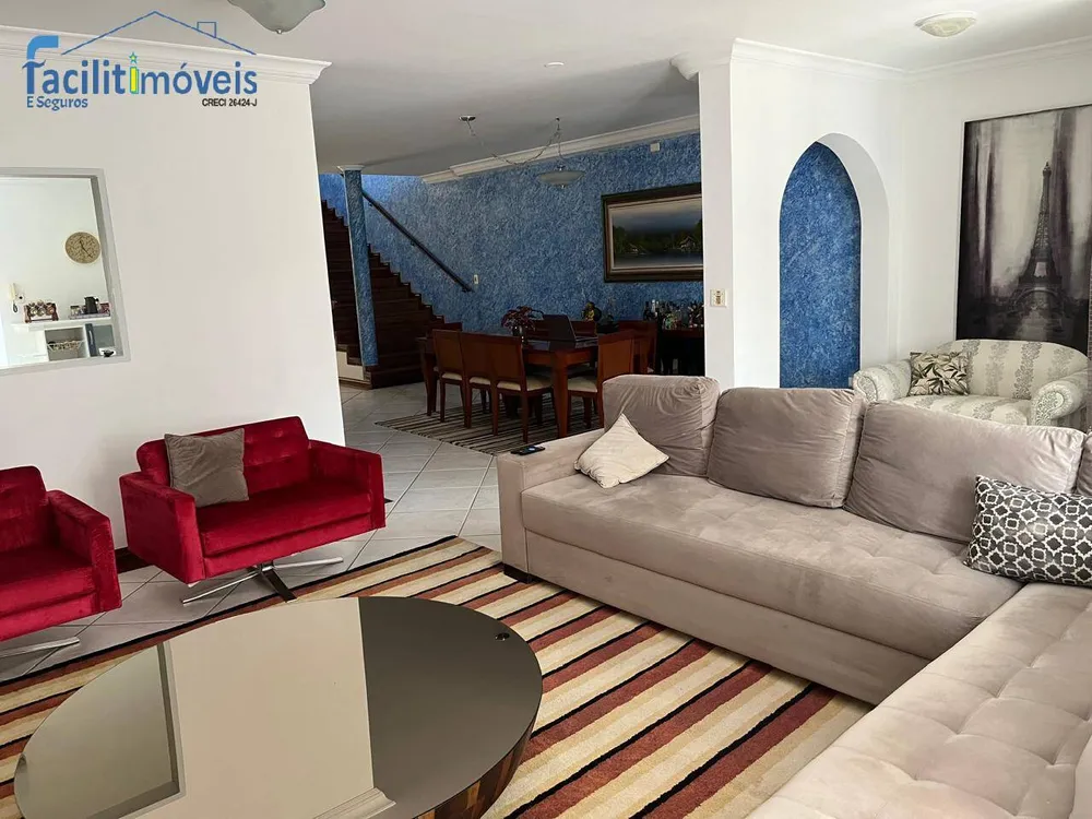 Sobrado, 3 quartos, 330 m² - Foto 1