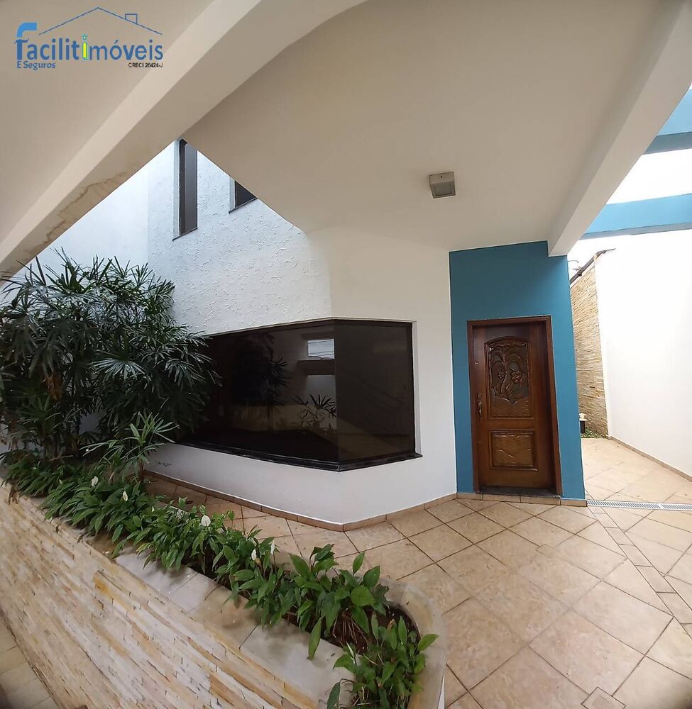 Sobrado, 3 quartos, 354 m² - Foto 1