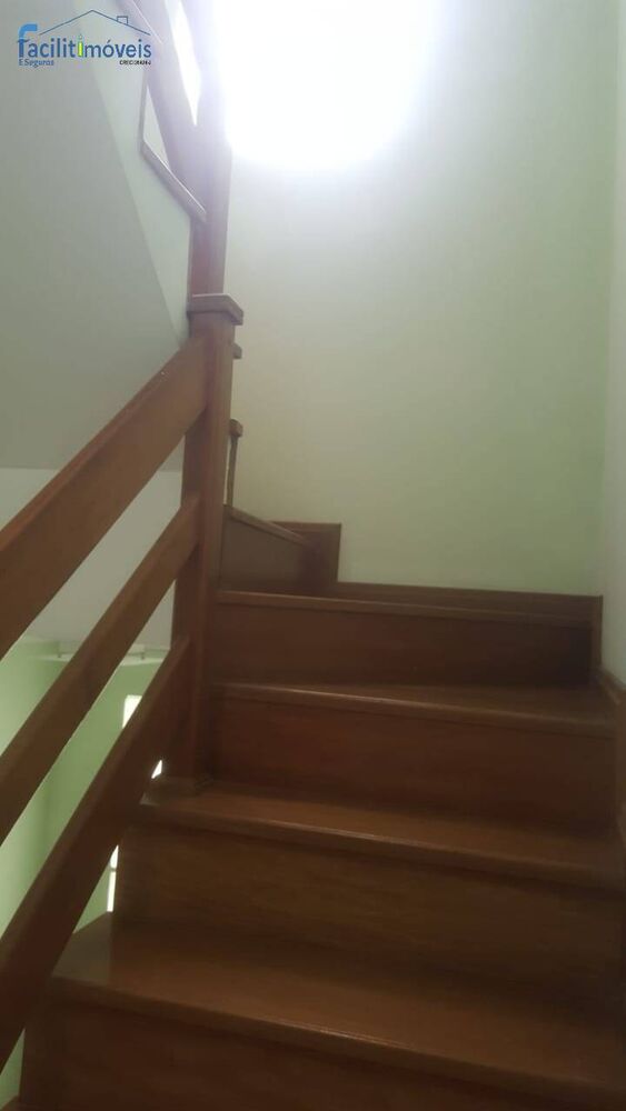 Casa à venda e aluguel com 3 quartos, 300m² - Foto 6