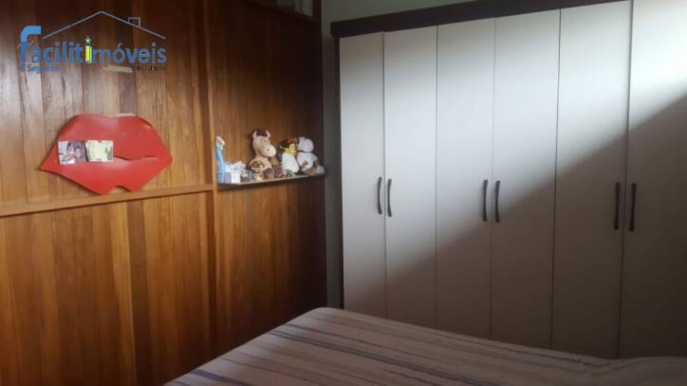 Casa à venda e aluguel com 3 quartos, 300m² - Foto 8