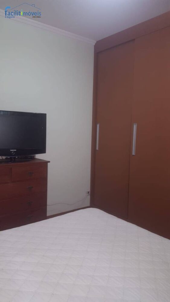 Casa à venda e aluguel com 3 quartos, 300m² - Foto 13
