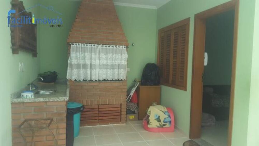 Casa à venda e aluguel com 3 quartos, 300m² - Foto 20