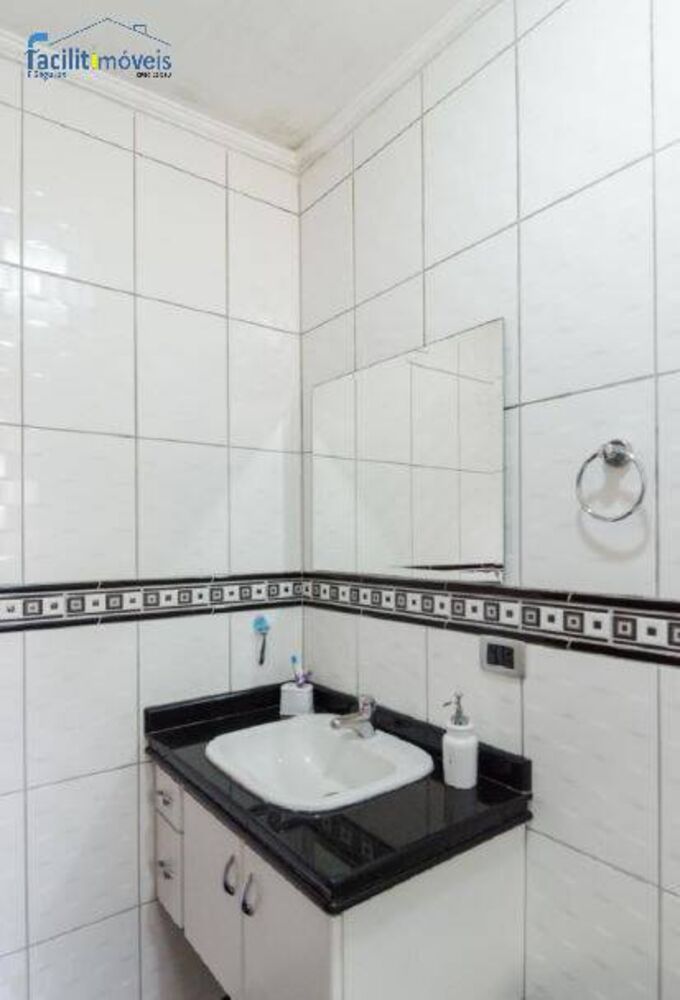 Sobrado à venda com 4 quartos, 240m² - Foto 3