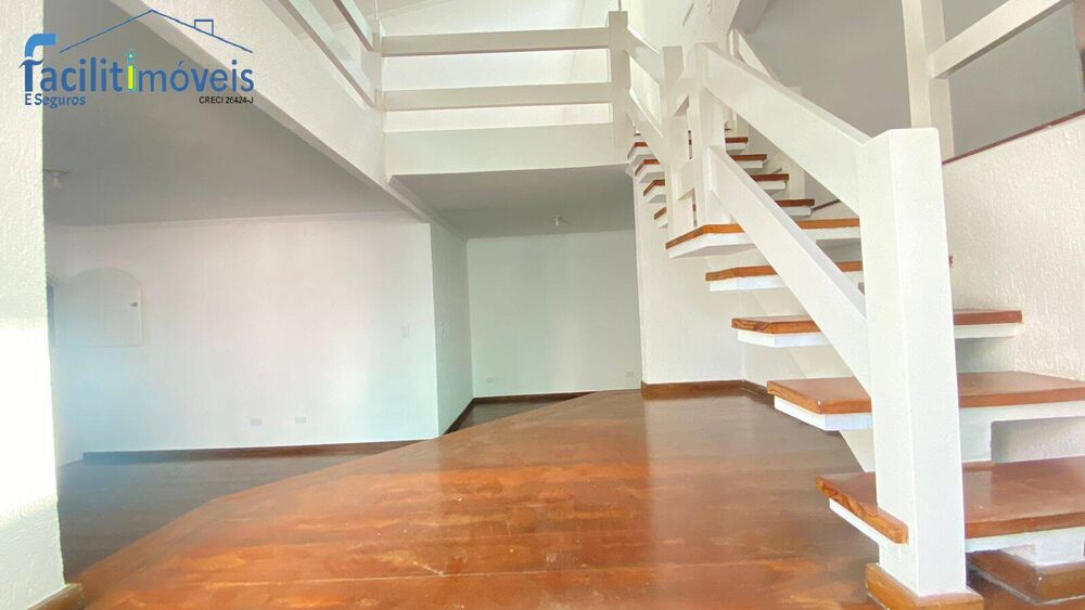 Casa à venda e aluguel com 3 quartos, 288m² - Foto 1