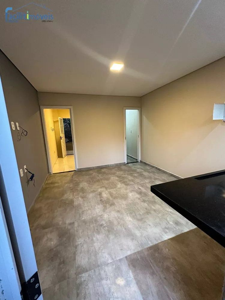 Casa para alugar com 1 quarto, 36m² - Foto 1