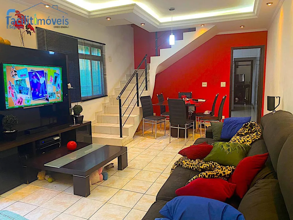 Casa, 4 quartos, 180 m² - Foto 1