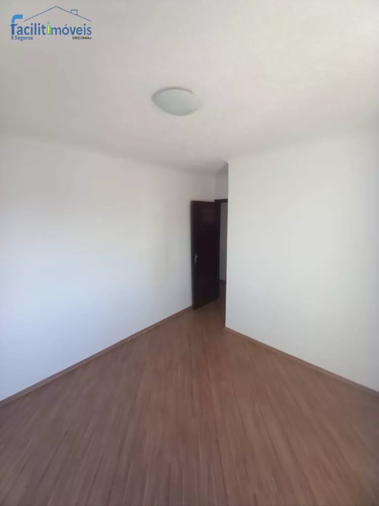 Apartamento à venda com 2 quartos, 70m² - Foto 3