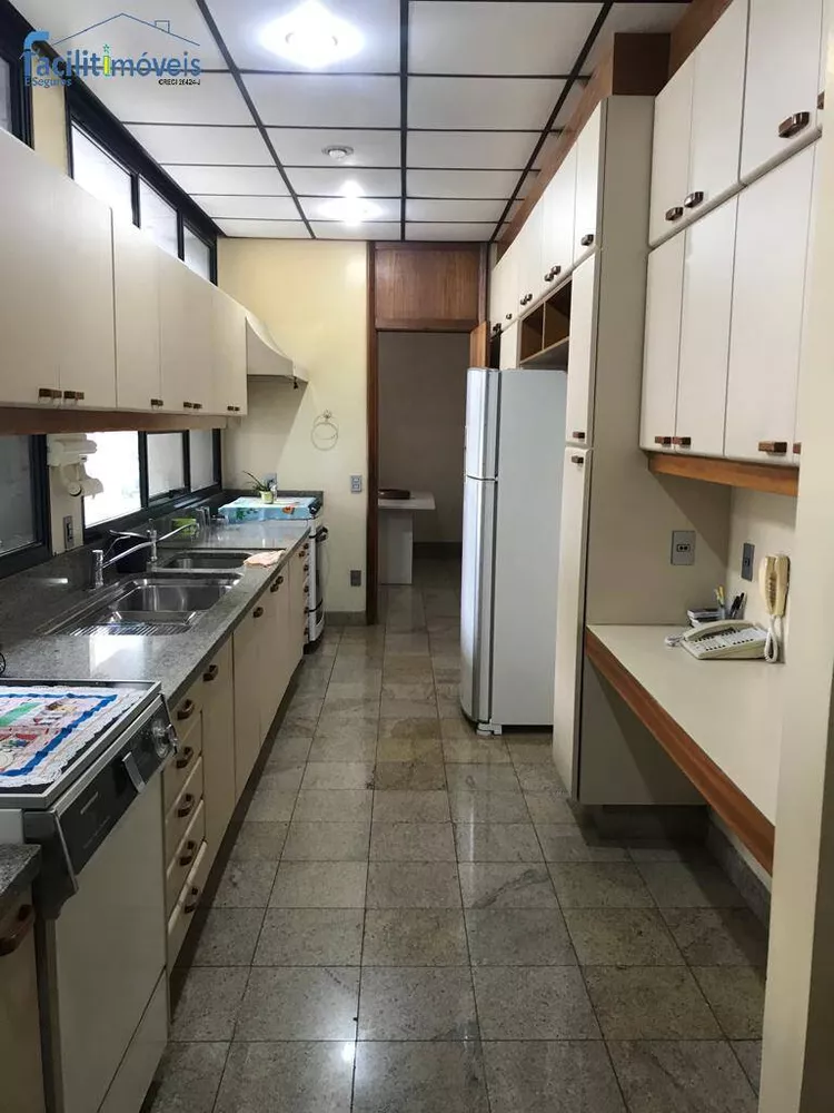 Apartamento à venda com 4 quartos, 380m² - Foto 1