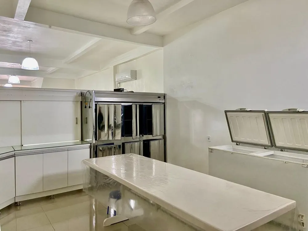 Sala-Conjunto, 400 m² - Foto 1