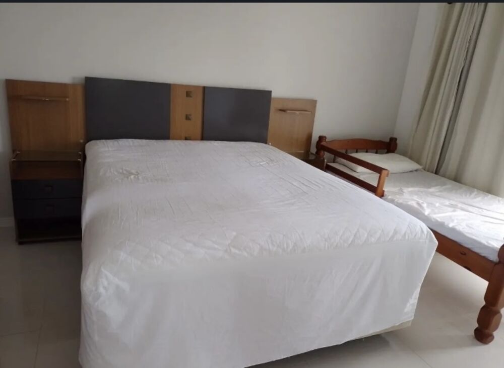 Apartamento à venda com 3 quartos, 220m² - Foto 1