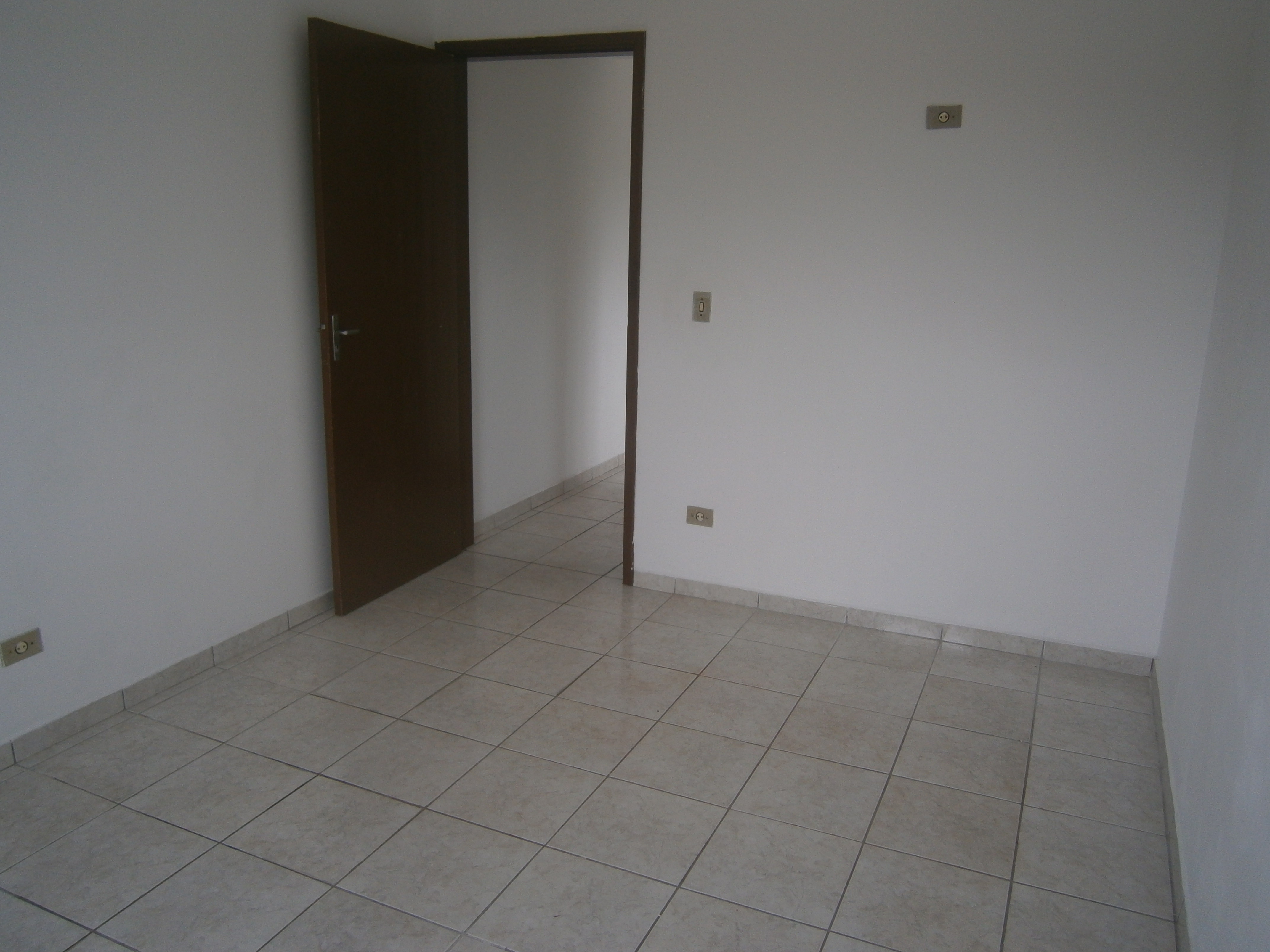 Casa para alugar com 1 quarto, 50m² - Foto 11