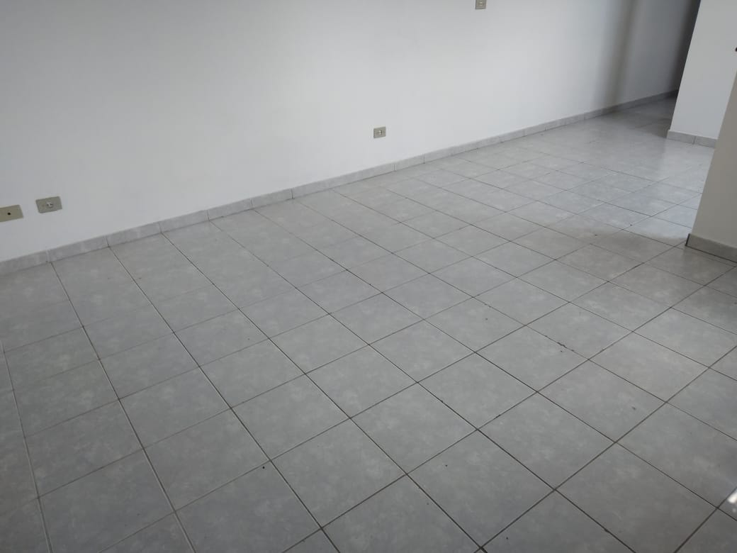 Casa para alugar com 2 quartos, 60m² - Foto 12