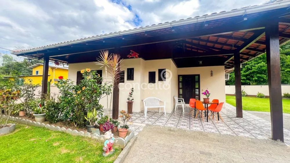 Casa, 3 quartos, 176 m² - Foto 1