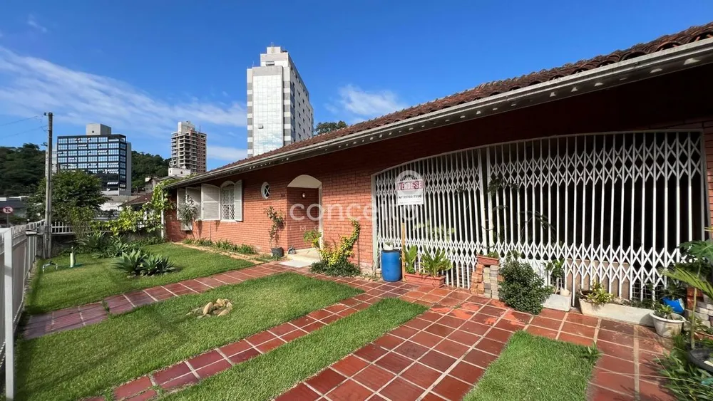 Casa, 3 quartos, 195 m² - Foto 2